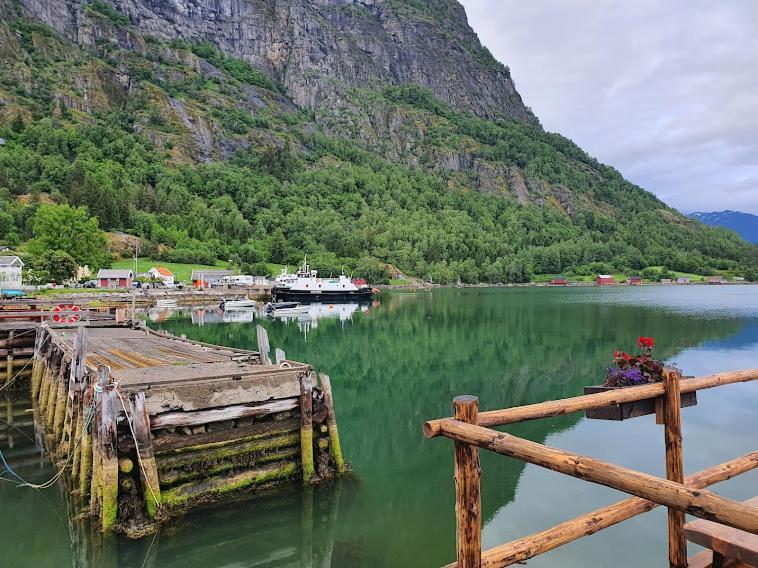 LusterMolden 2-Fjellutsikt Og Jacuzzi Tilgang.アパートメント エクステリア 写真
