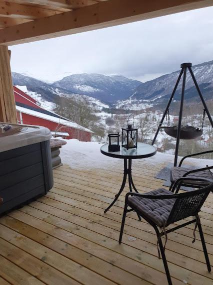 LusterMolden 2-Fjellutsikt Og Jacuzzi Tilgang.アパートメント エクステリア 写真